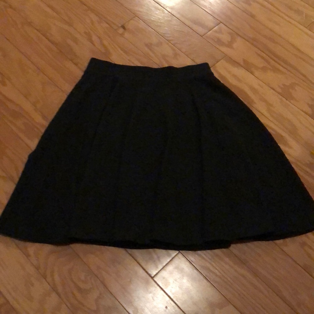 Lauren Conrad Black High Waisted Flowy Skirt Sz XS